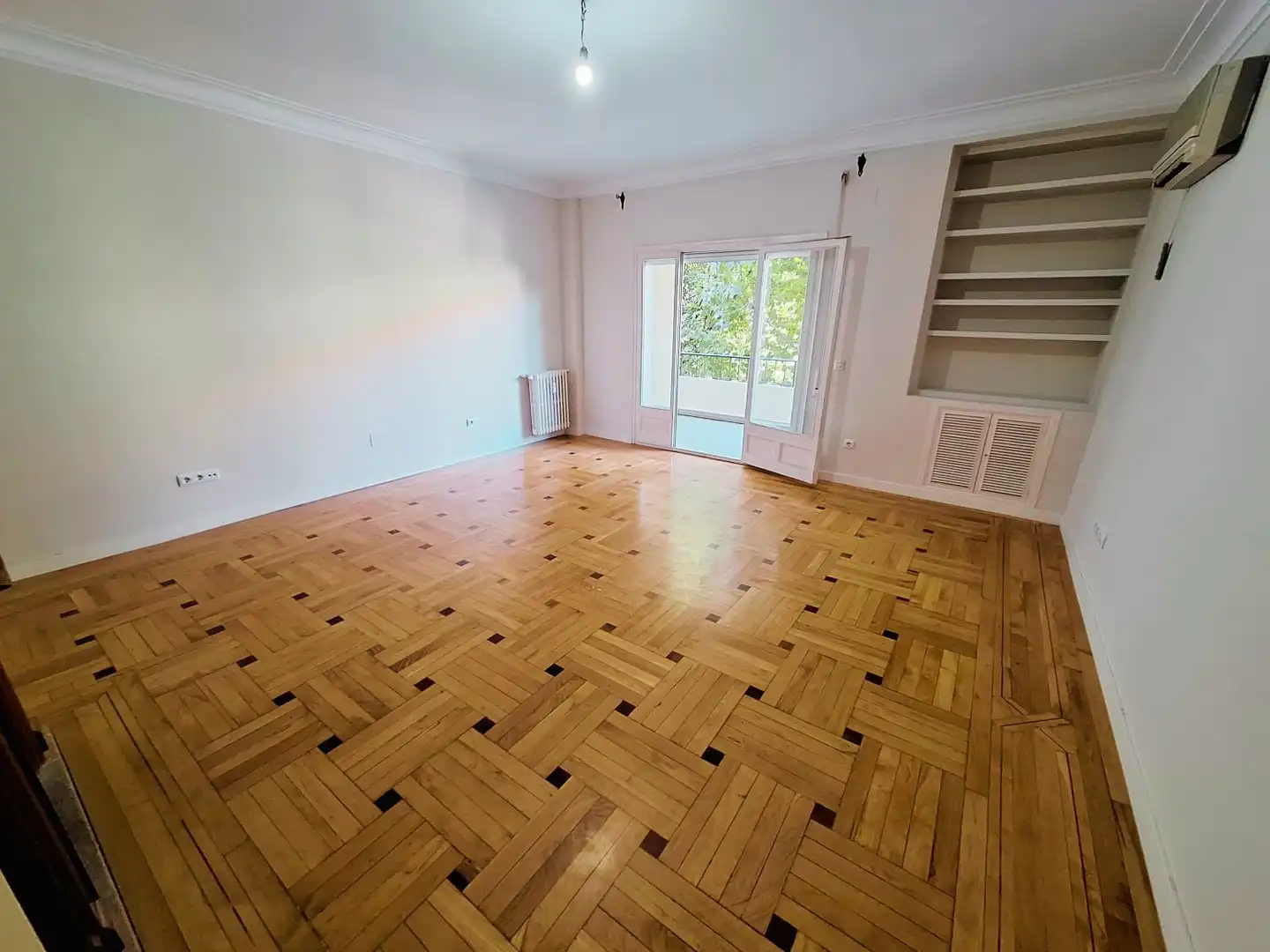 Wohnung zur Miete in Orense, Cuatro Caminos - Azca
