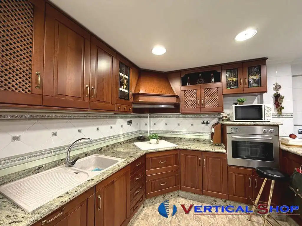 Cocina de Casa o chalet en venta en Villena con Aire acondicionado, Calefacción y Terraza