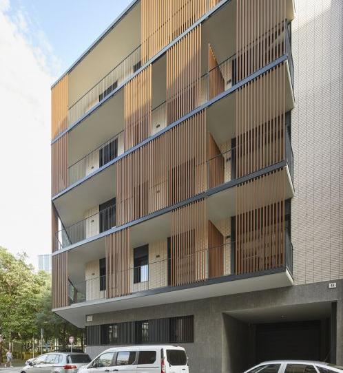 Foto 1 de Garatge de lloguer a  Calle Bacardi, 40, Santa Eulàlia, Barcelona