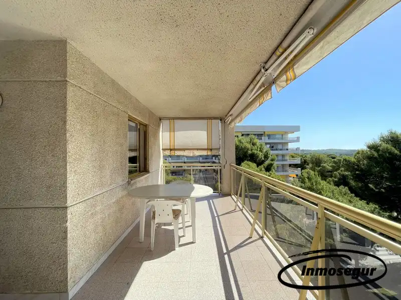 Terraza de Piso en venta en Salou con Terraza, Amueblado y Piscina comunitaria