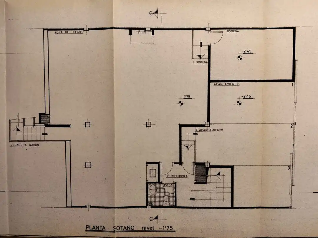 Casa adosada en venta en Vitoria - Gasteiz con Calefacción, Jardín privado y Terraza