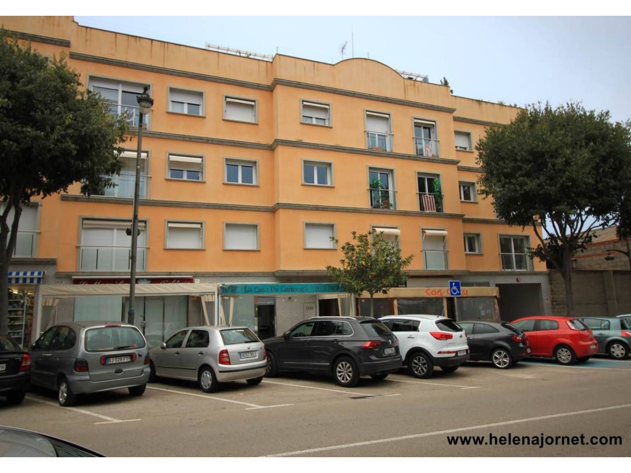 Vista exterior de Local en venda en Sant Feliu de Guíxols