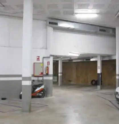 Parking à vendre à ESTATUT