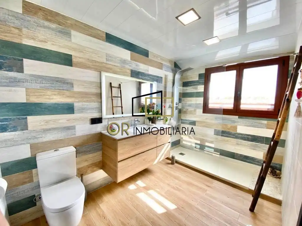 Casa con terraza en venta en Pacs del Penedès, imagen 10