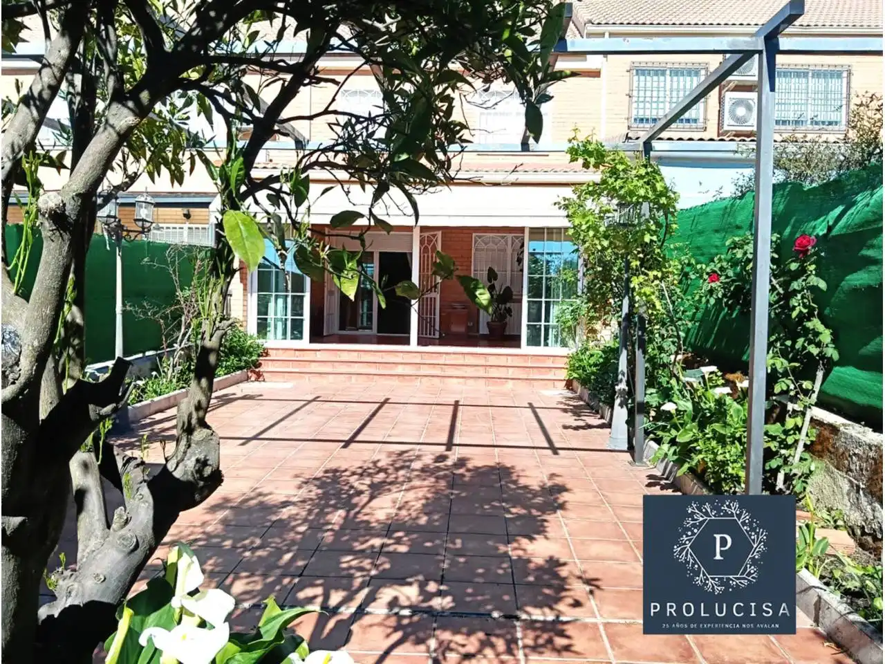 Jardí de Casa adosada en venda en Moraleja de Enmedio amb Aire condicionat i Calefacció
