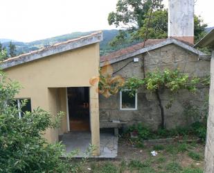 Vista exterior de Finca rústica en venda en As Neves   amb Jardí privat i Traster