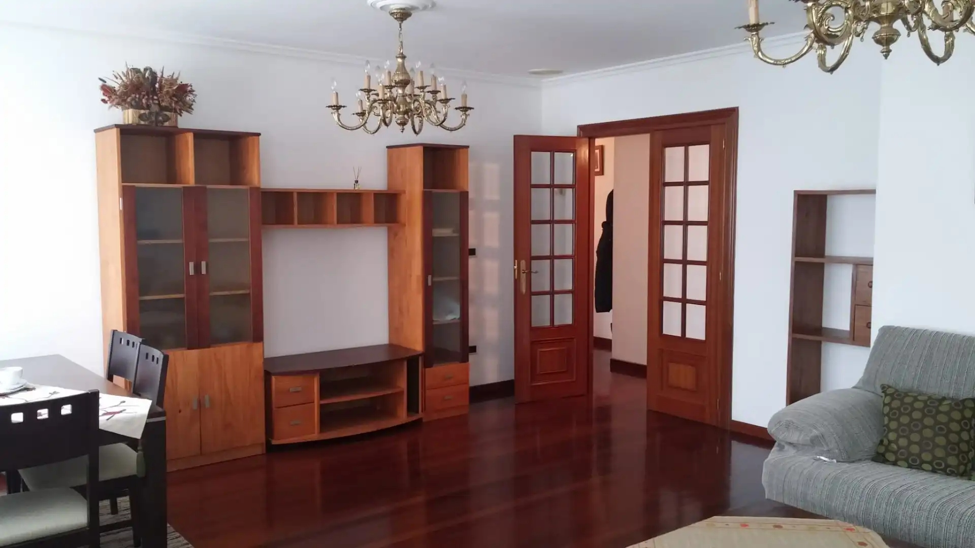 Sala d'estar de Dúplex de lloguer en Ferrol amb Calefacció, Parquet i Moblat