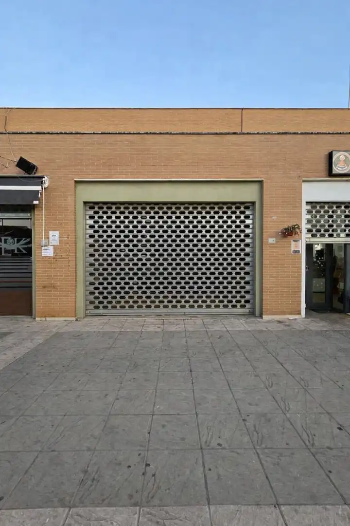 Vista exterior de Local de alquiler en San Juan del Puerto