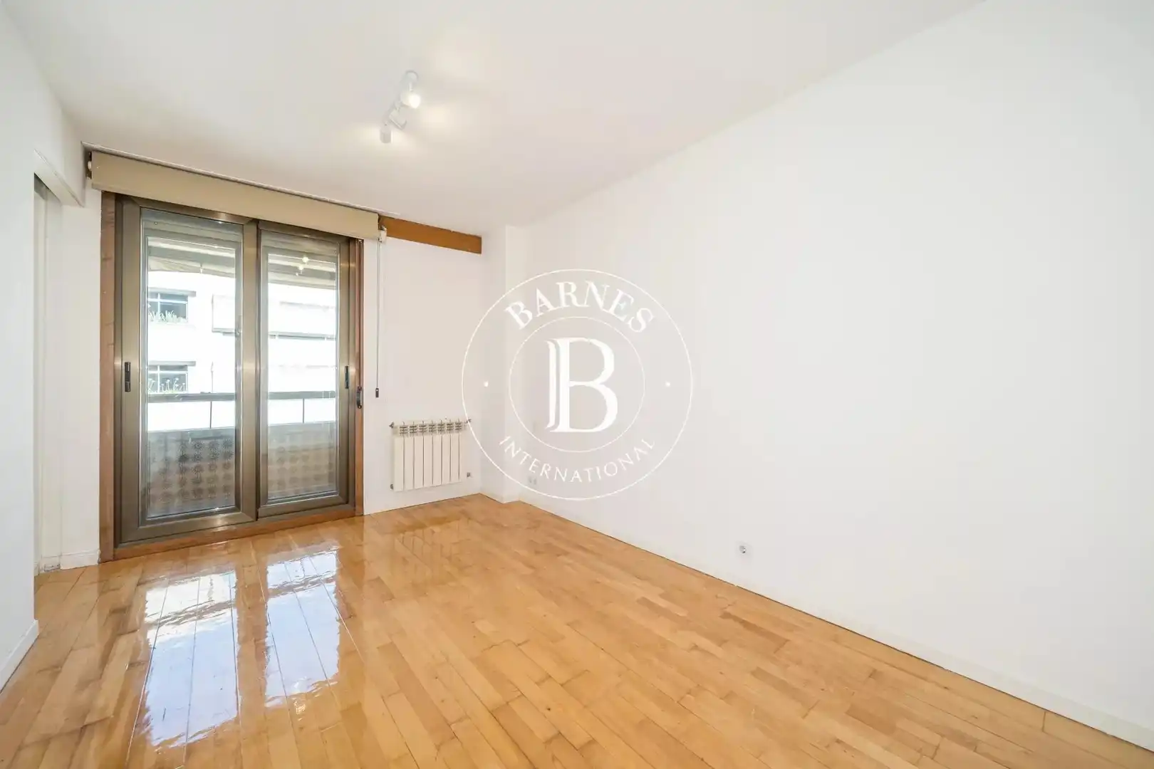 Exterior view of Flat for rent in Madrid  with Air Conditioner, Heating and Private garden