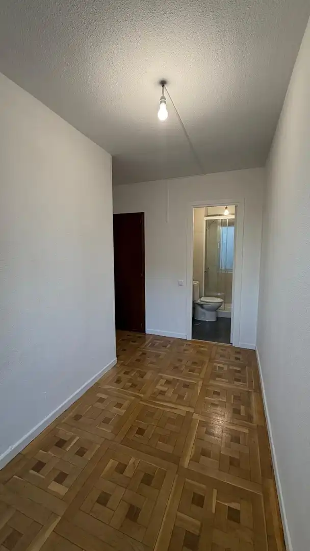 Schlafzimmer von Wohnung zur Miete in Fuencarral - El Pardo