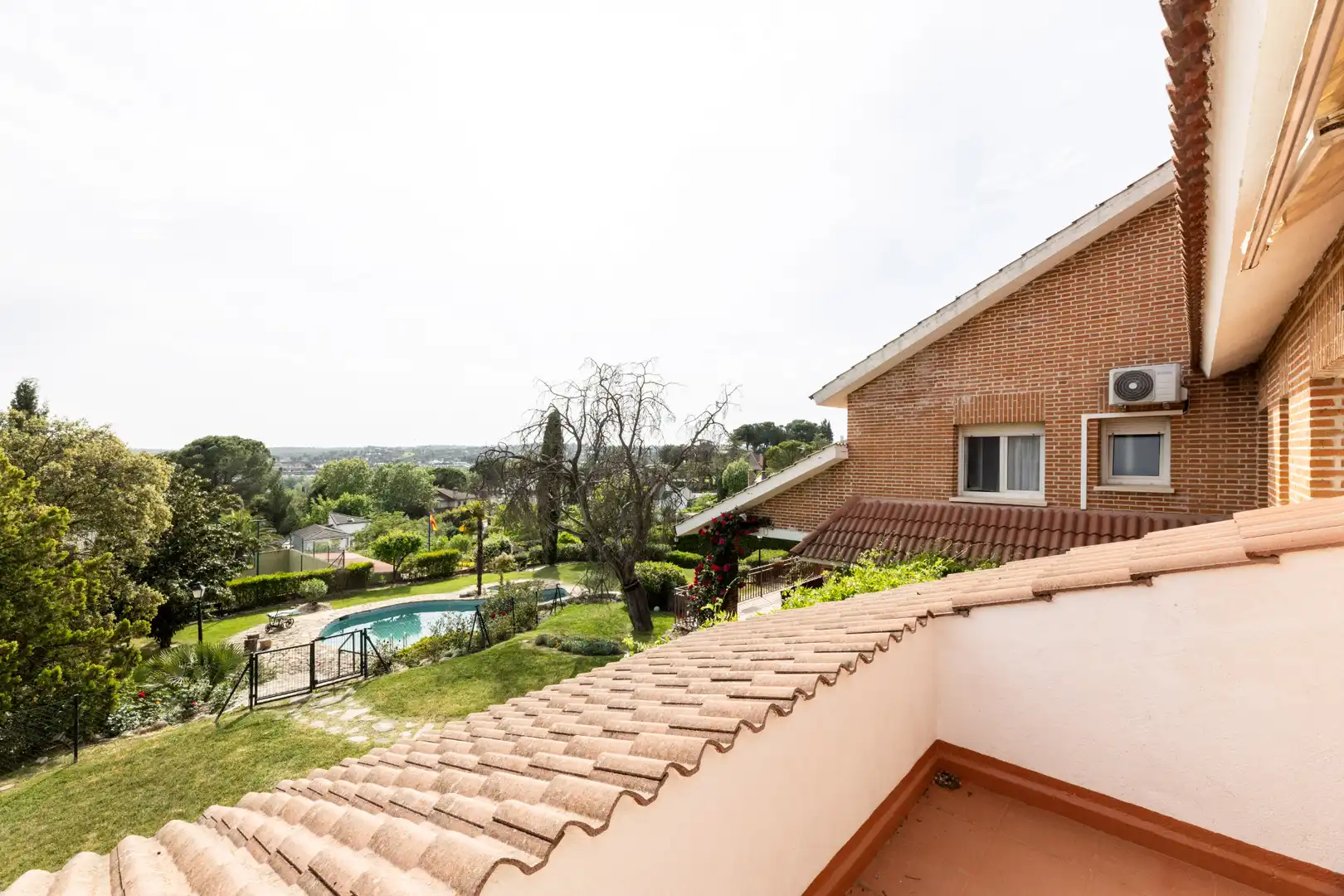 Garden of Houses for sale in Algete  with Air Conditioner, Private garden and Terrace