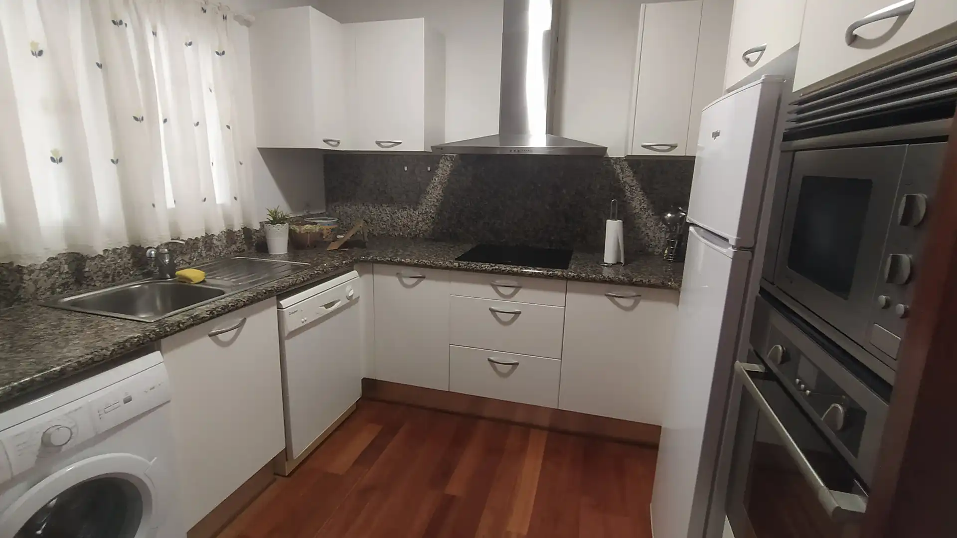 Cocina de Piso en venta en Valencia con Aire acondicionado y Balcón