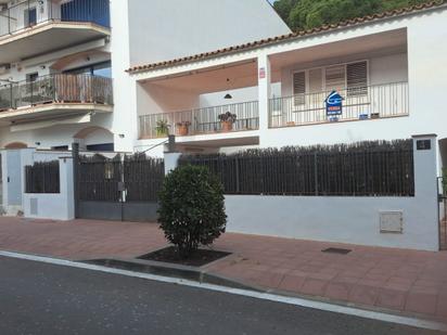 Exterior view of House or chalet for sale in Palafrugell  with Terrace, Balcony and Alarm