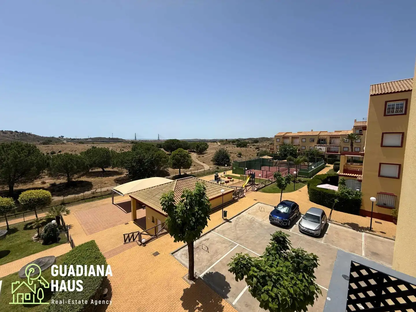 Vista exterior de Apartament en venda en Ayamonte amb Aire condicionat, Calefacció i Jardí privat