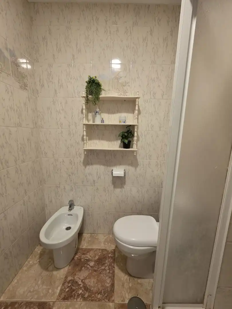 Bany de Apartament en venda en Fuengirola amb Terrassa i Moblat