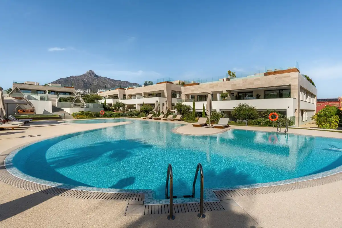Piscina de Apartament de lloguer en Marbella amb Aire condicionat, Calefacció i Terrassa