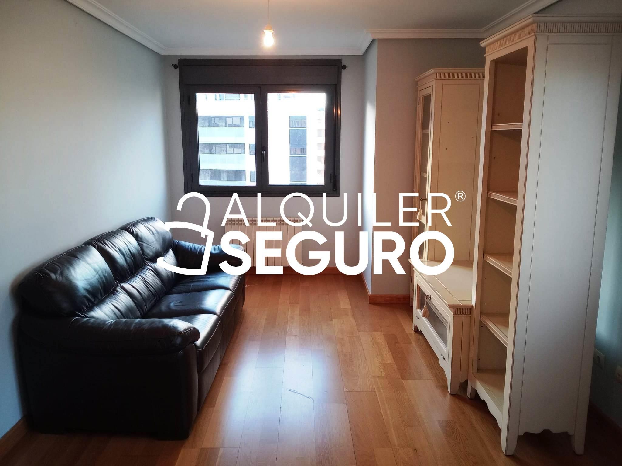 Dormitori de Pis de lloguer en Valladolid Capital amb Calefacció, Traster i Piscina