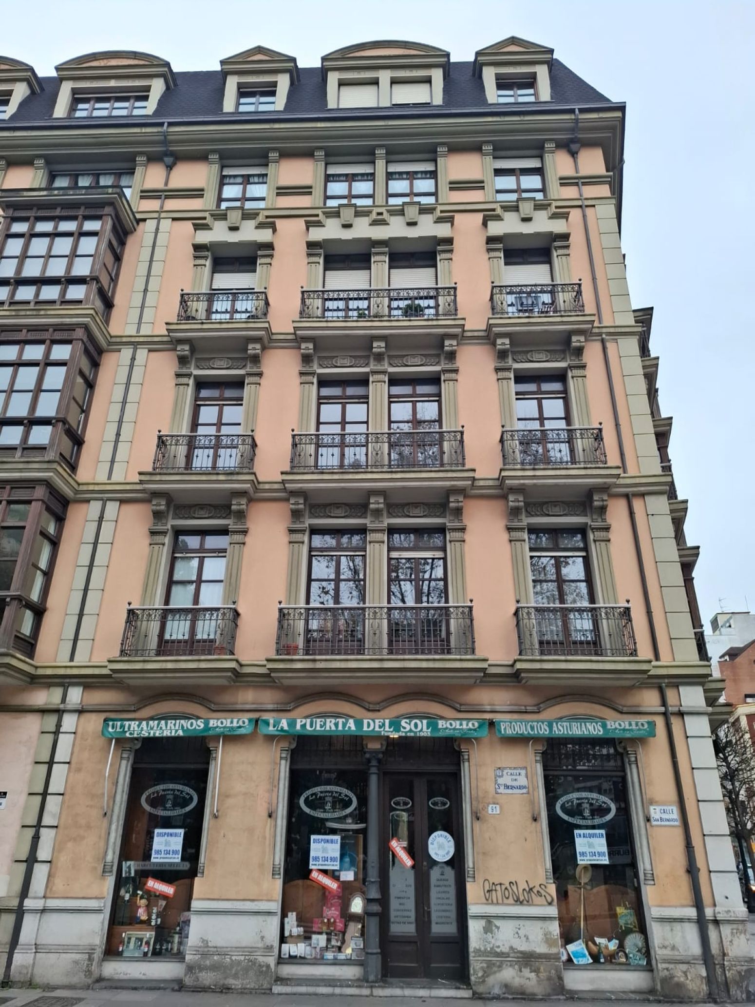 Local de lloguer a Gijón - CL SAN BERNARDO, Barrio del Centro, Centro, Gijón