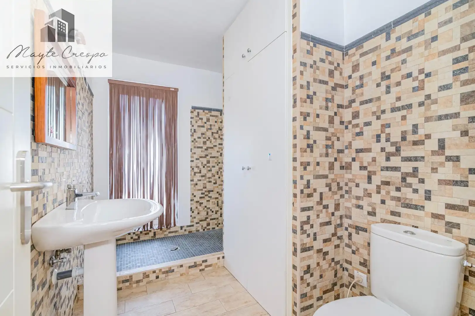 Piso con ascensor en venta en Calle Calle Arabial, imagen 16