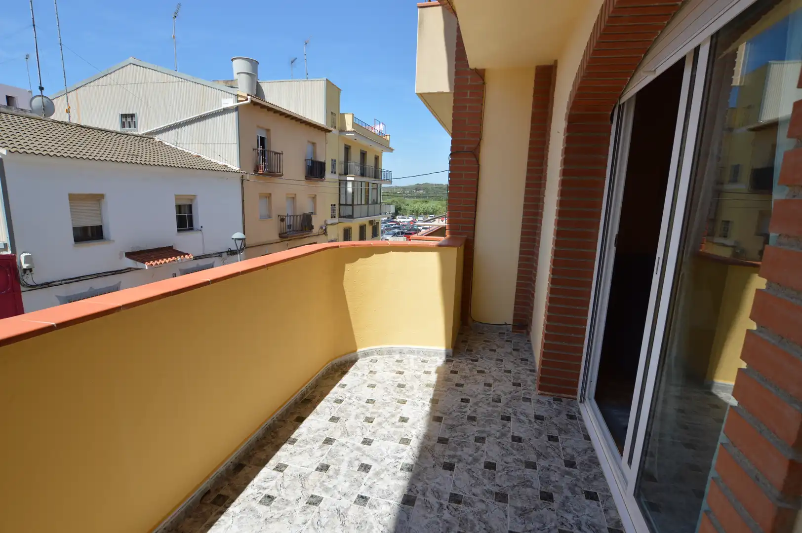Terrassa de Casa adosada en venda en Cubelles amb Calefacció, Terrassa i Forn