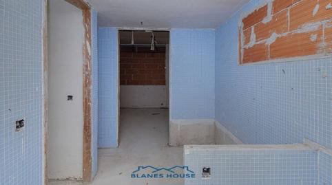 Foto 3 de Casa adosada en venda a Lluís Companys, Caldes de Malavella, Girona