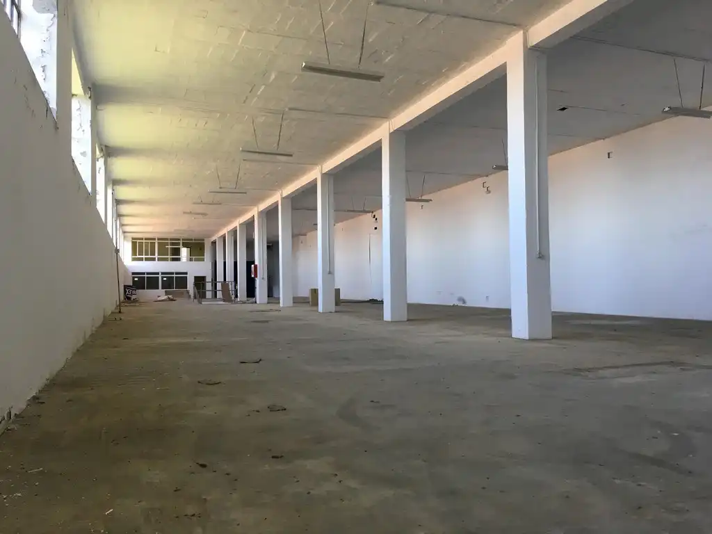 Nave industrielle à louer à AC-841 28, imagen 2