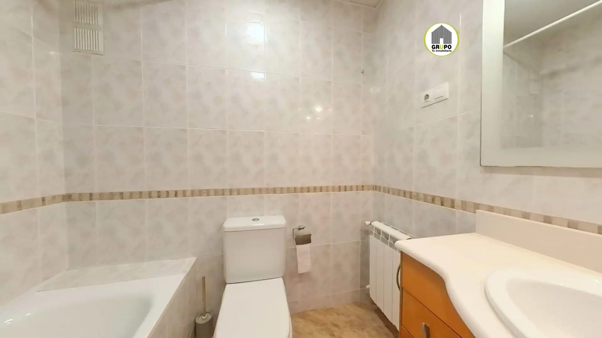 Badezimmer von Wohnung zum Verkauf in Esplugues de Llobregat mit Klimaanlage, Heizung und Balkon