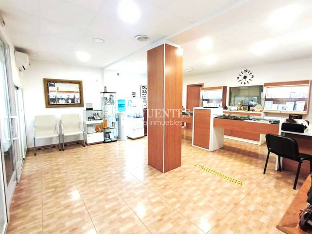 Local comercial en Alquiler en Calle San Mateo en Carolinas Altas