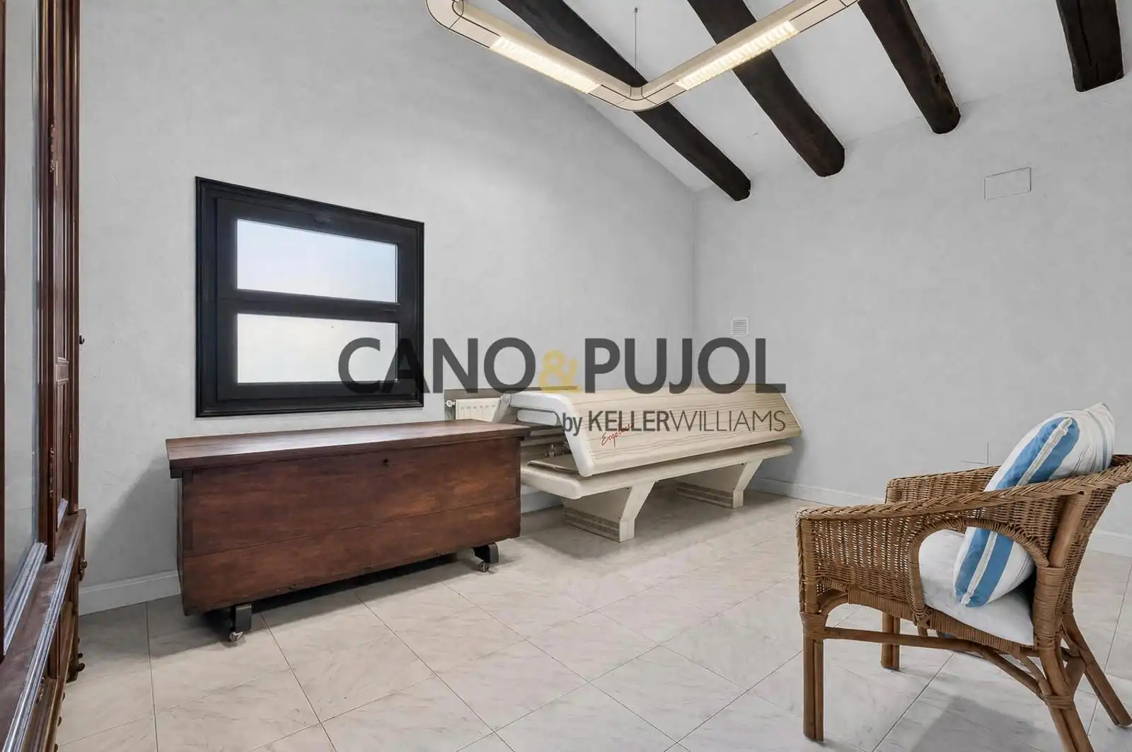 Sala d'estar de Casa o xalet en venda en Vilamalla amb Aire condicionat, Calefacció i Moblat