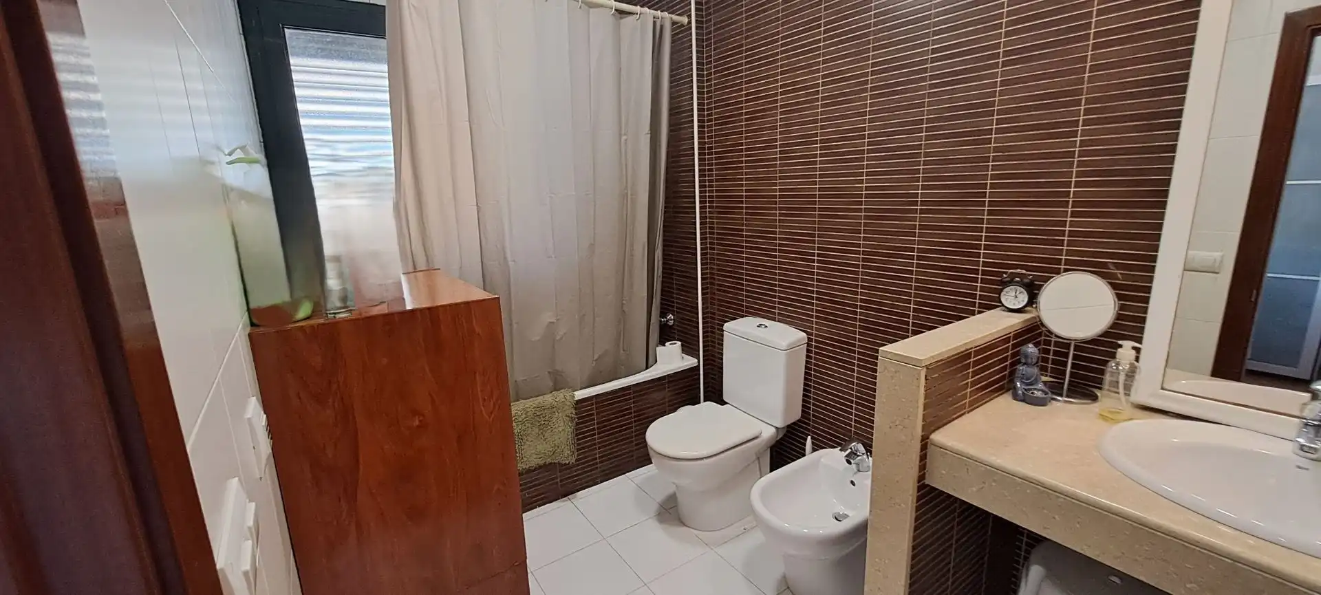 Baño de Casa o chalet en venta en Navata con Aire acondicionado, Calefacción y Jardín privado