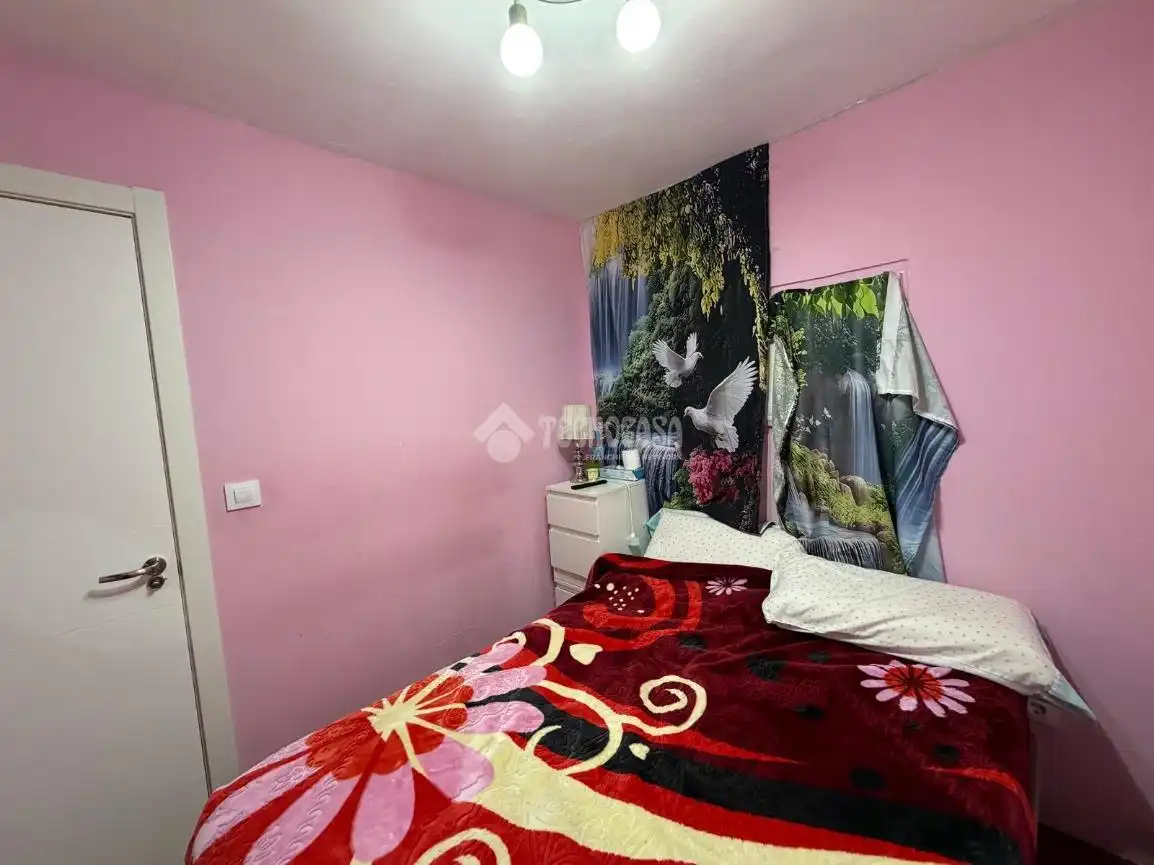 Habitación de Piso en venta en Castro-Urdiales con Amueblado y Balcón