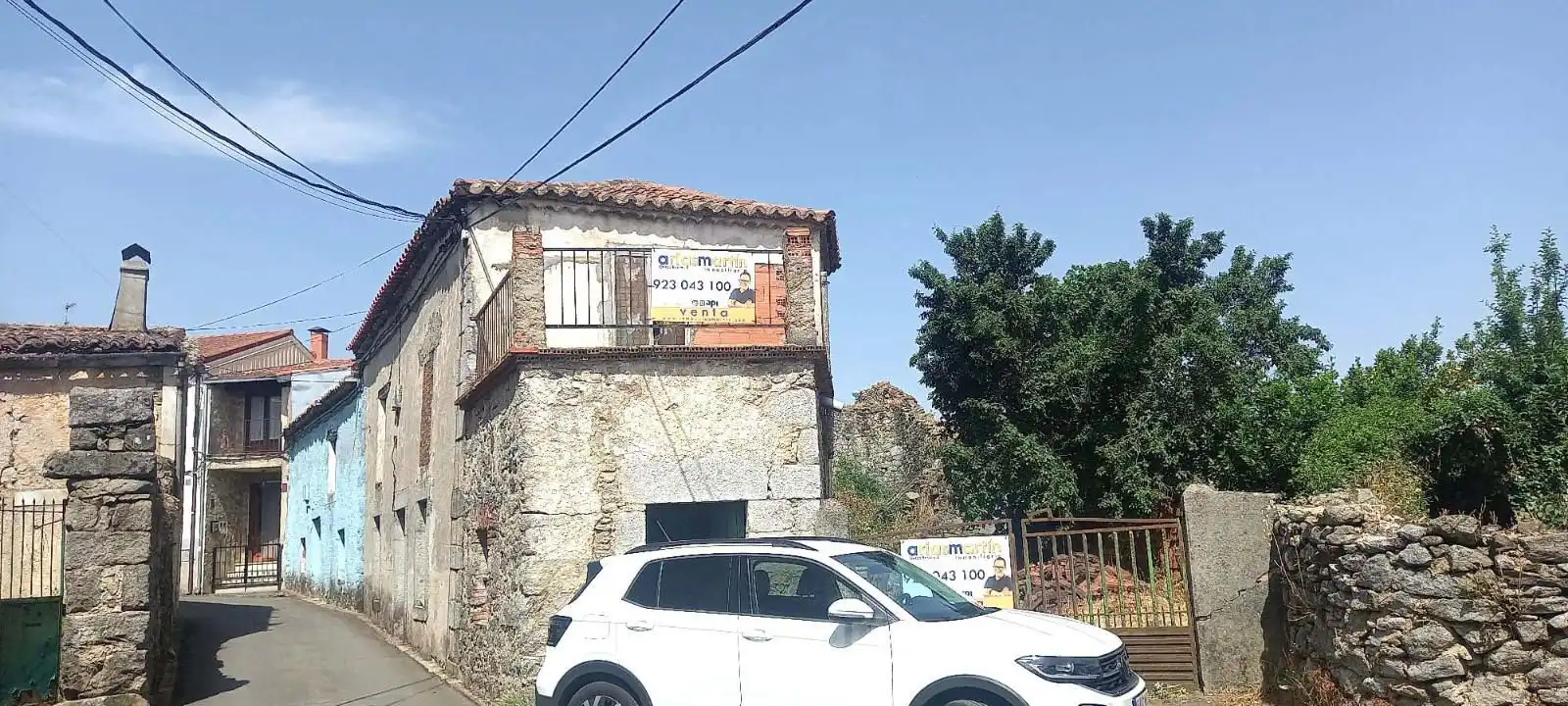 Vista exterior de Casa o chalet en venta en Linares de Riofrío