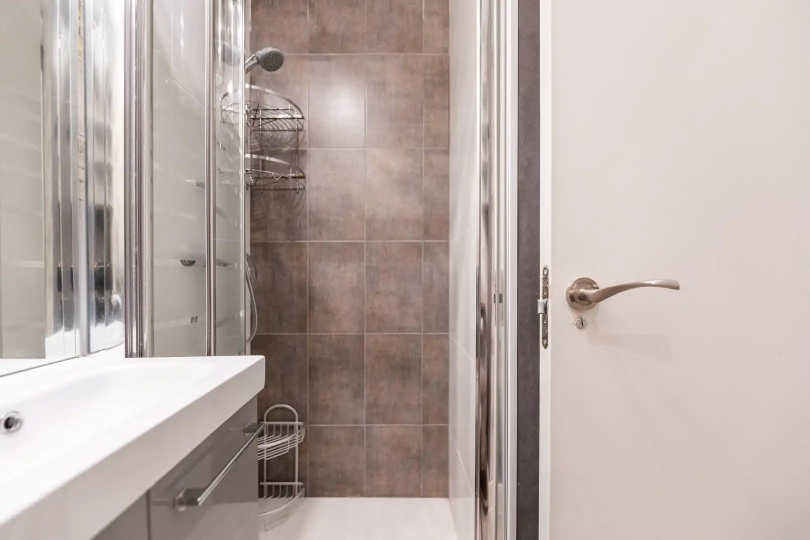 Badezimmer von Wohnungen zur Miete in Chamberí