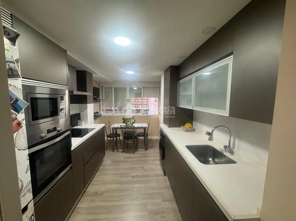 Cocina de Piso en venta en Córdoba con Aire acondicionado, Parquet y Amueblado