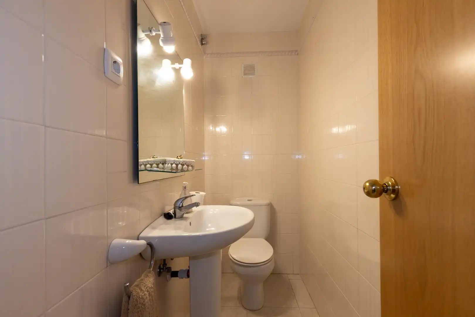 Bathroom of Detached homes for sale in Vandellòs i l'Hospitalet de l'Infant  with Heating, Private garden and Terrace