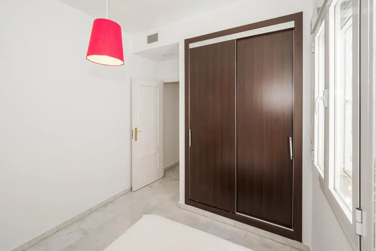 Bedroom of Flat for rent in Sevilla  with Air Conditioner, Heating and Furnished