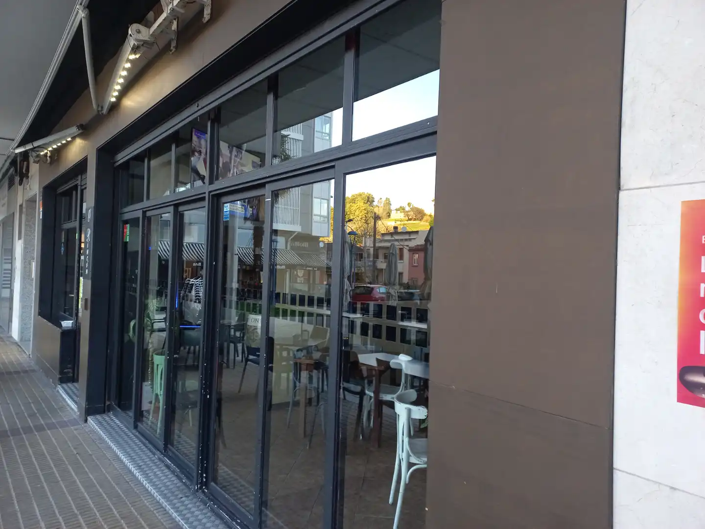 Außenansicht von Geschaftsraum zum Verkauf in Culleredo mit Klimaanlage, Terrasse und Möbliert