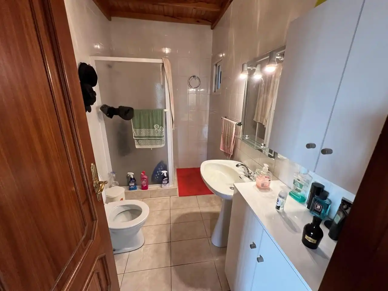 Bathroom of Houses for sale in Ourense Capital   with Heating, Terrace and Swimming Pool