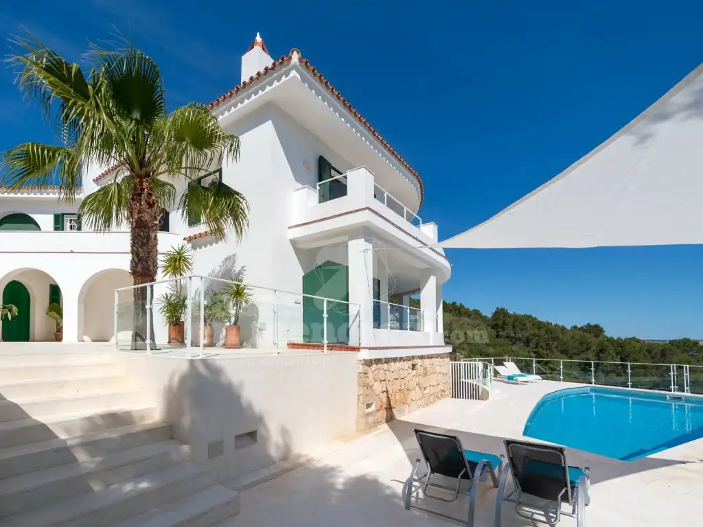 Vista exterior de Casa o xalet en venda en Es Migjorn Gran amb Terrassa i Piscina