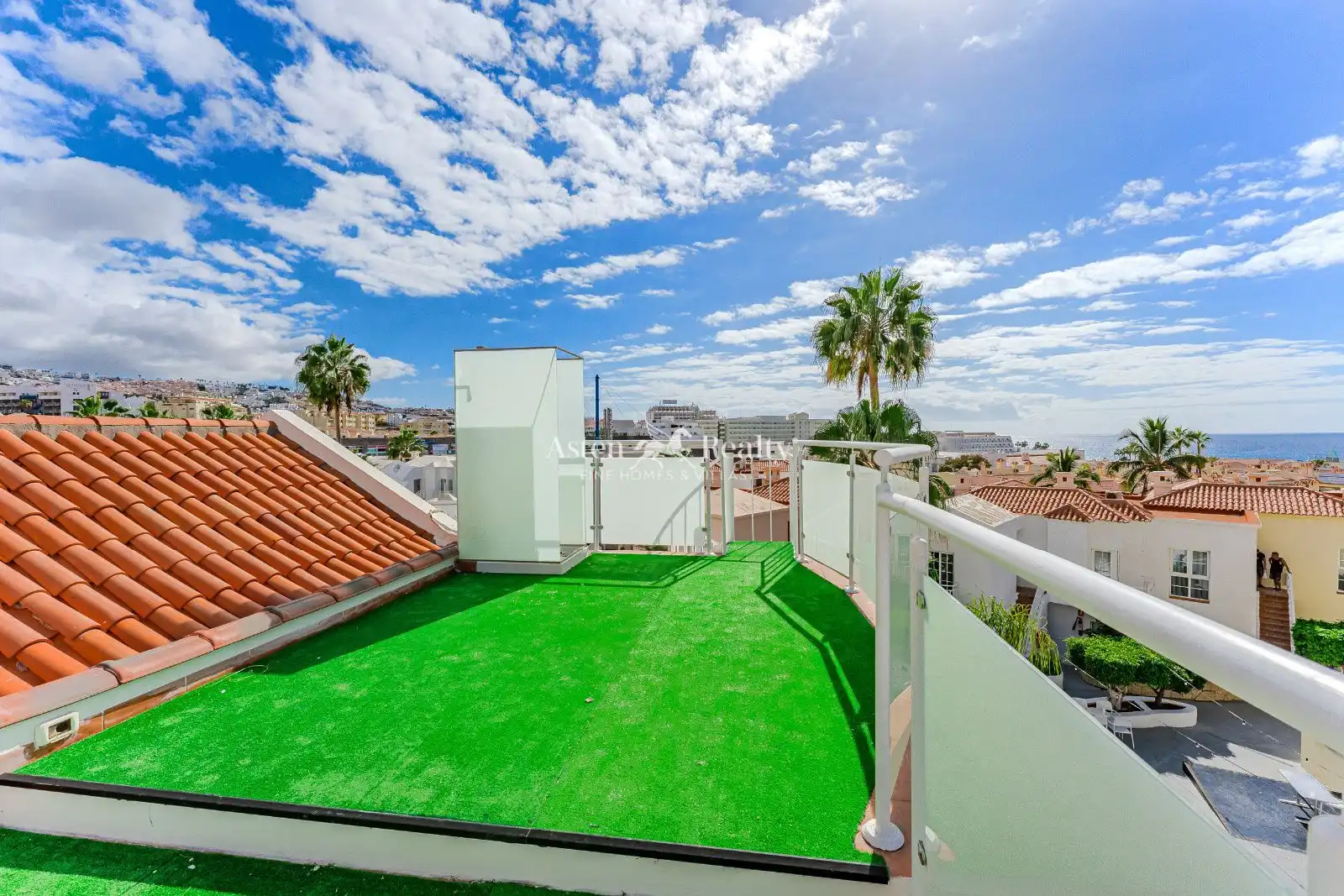 Außenansicht von Dachboden zum Verkauf in Adeje mit Klimaanlage, Terrasse und Schwimmbad