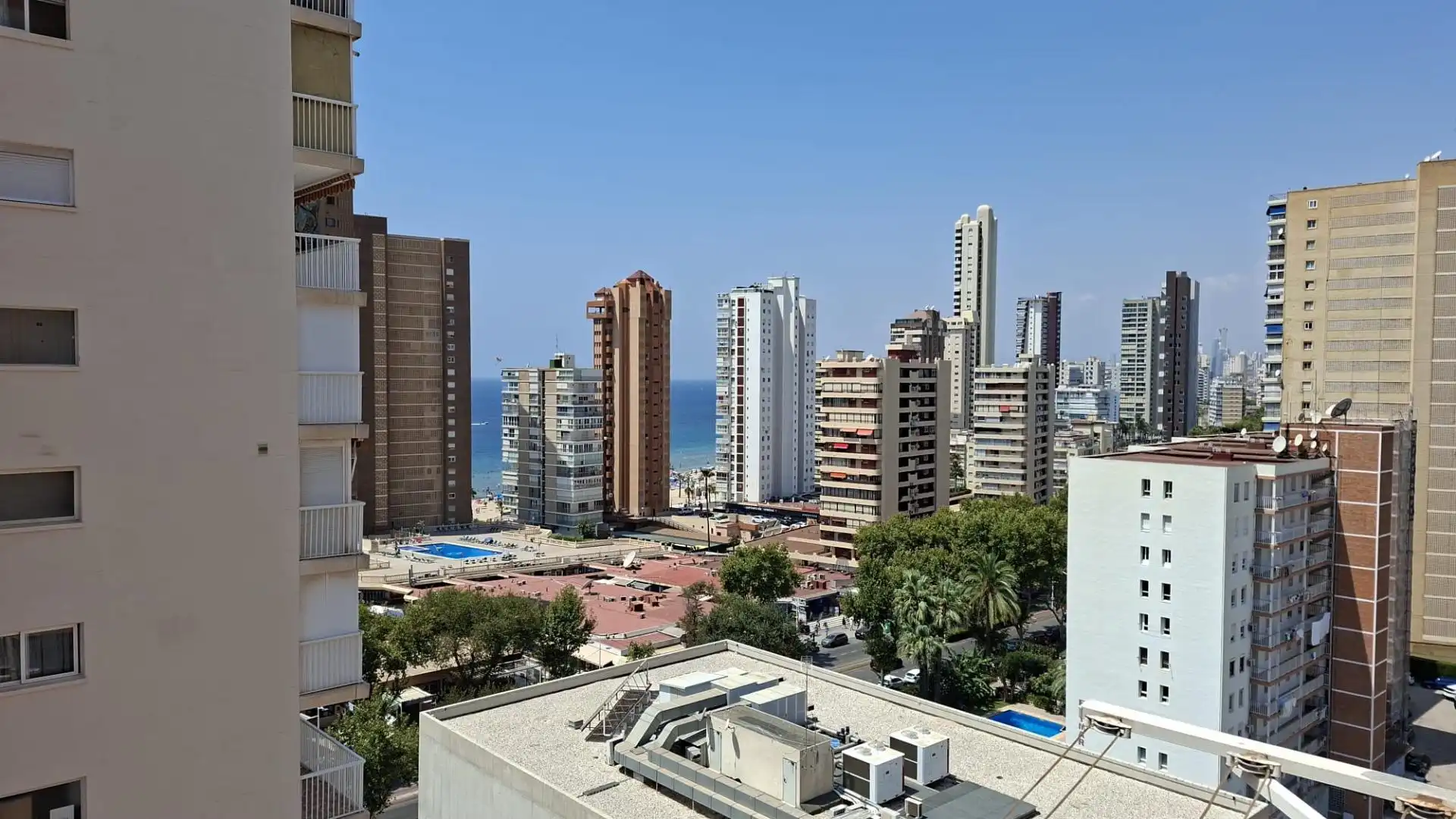 Apartment with pool for sale in Playa de Levante, imagen 2