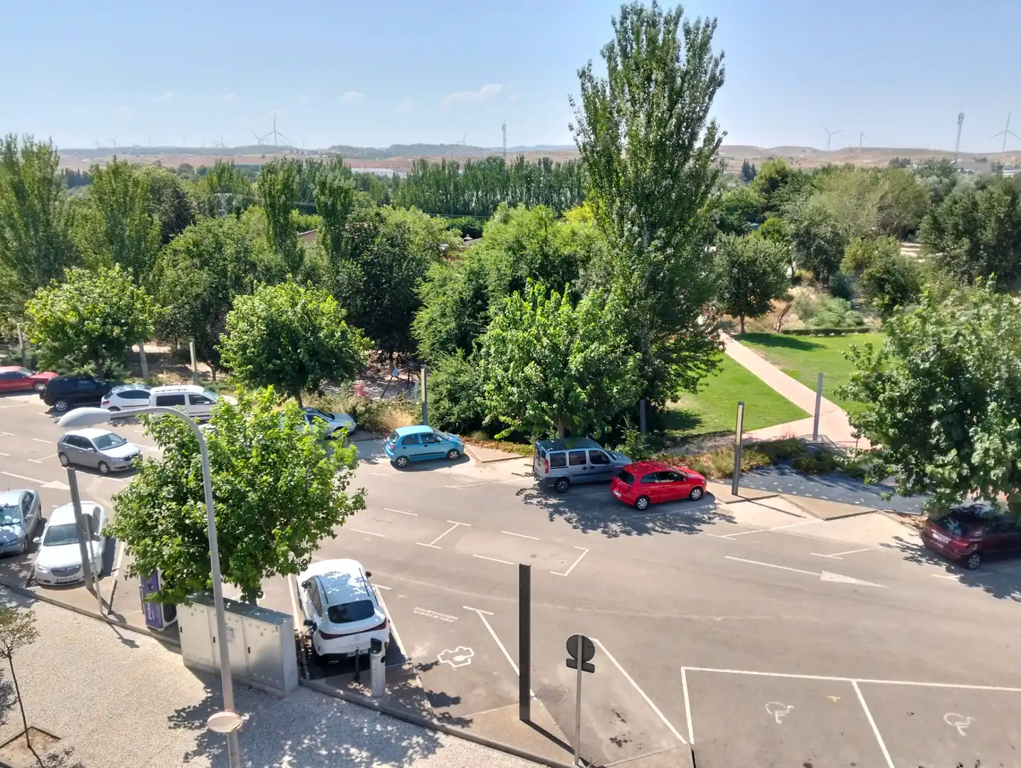 Vista exterior de Dúplex en venta en Cadrete con Aire acondicionado, Calefacción y Parquet