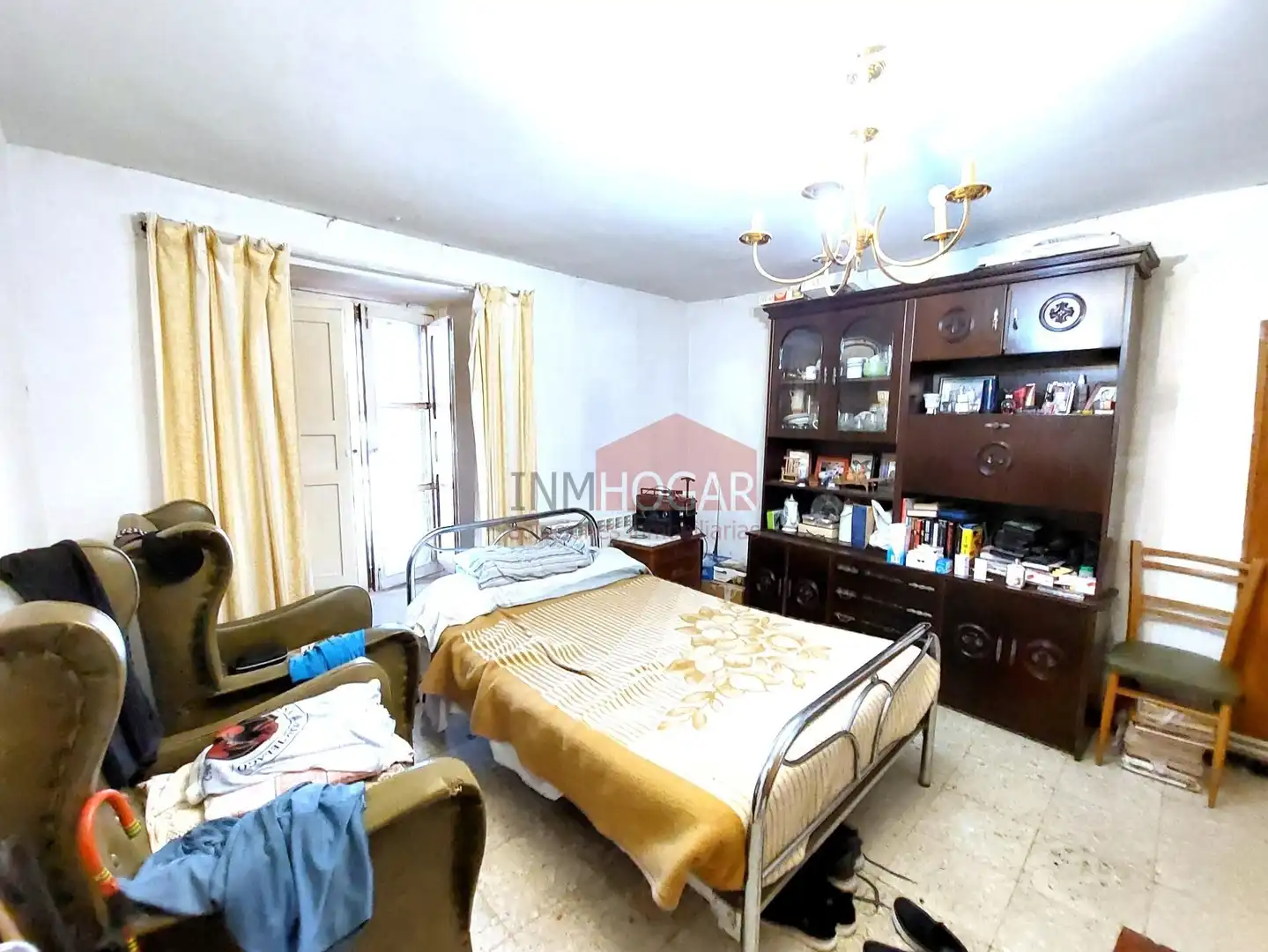 Dormitori de Casa o xalet en venda en Madrigal de las Altas Torres