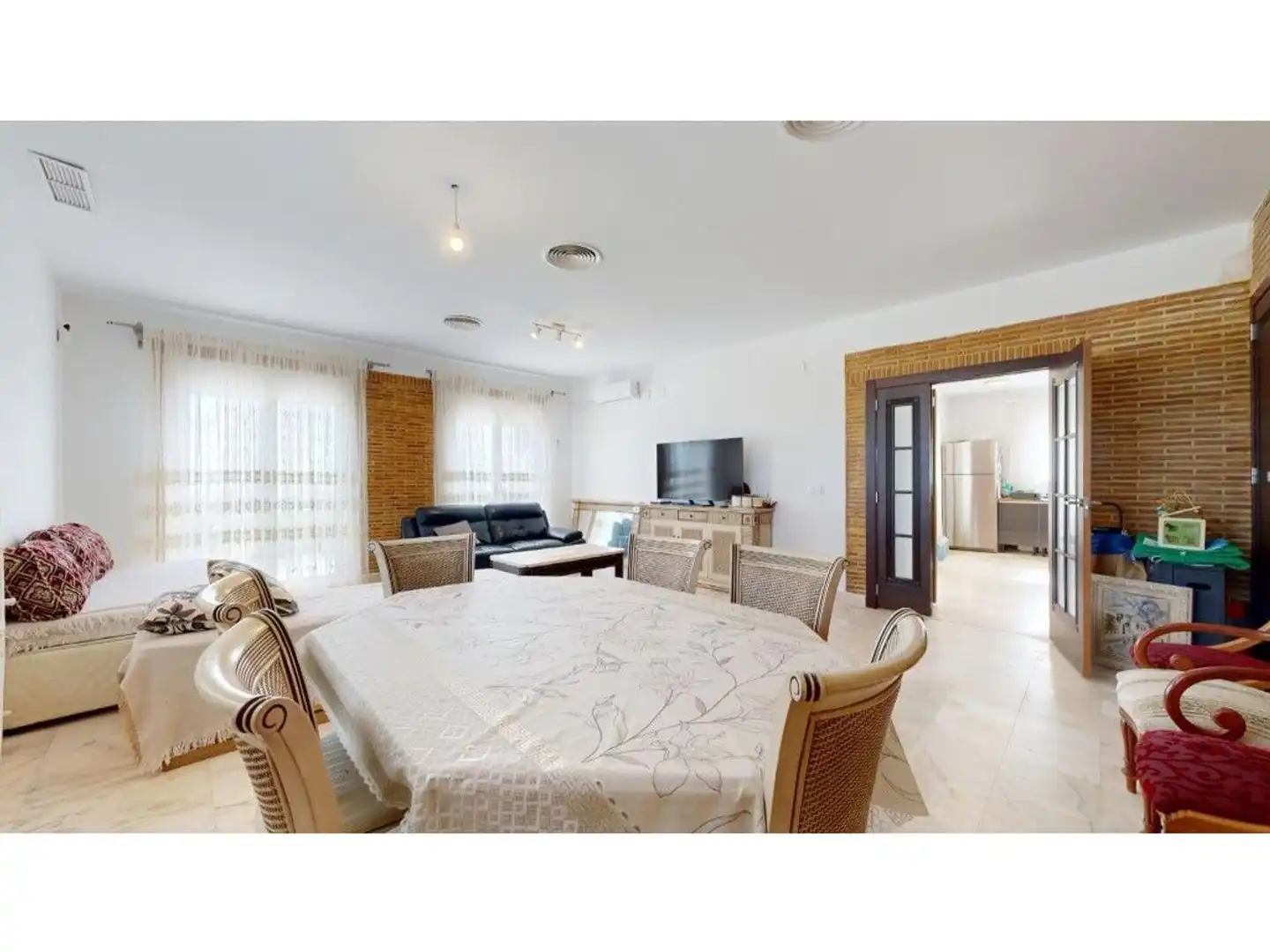 Sala de estar de Casa o chalet en venta en Chiva con Jardín privado, Terraza y Trastero