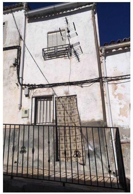 Vista exterior de Casa adosada en venda en Huelma