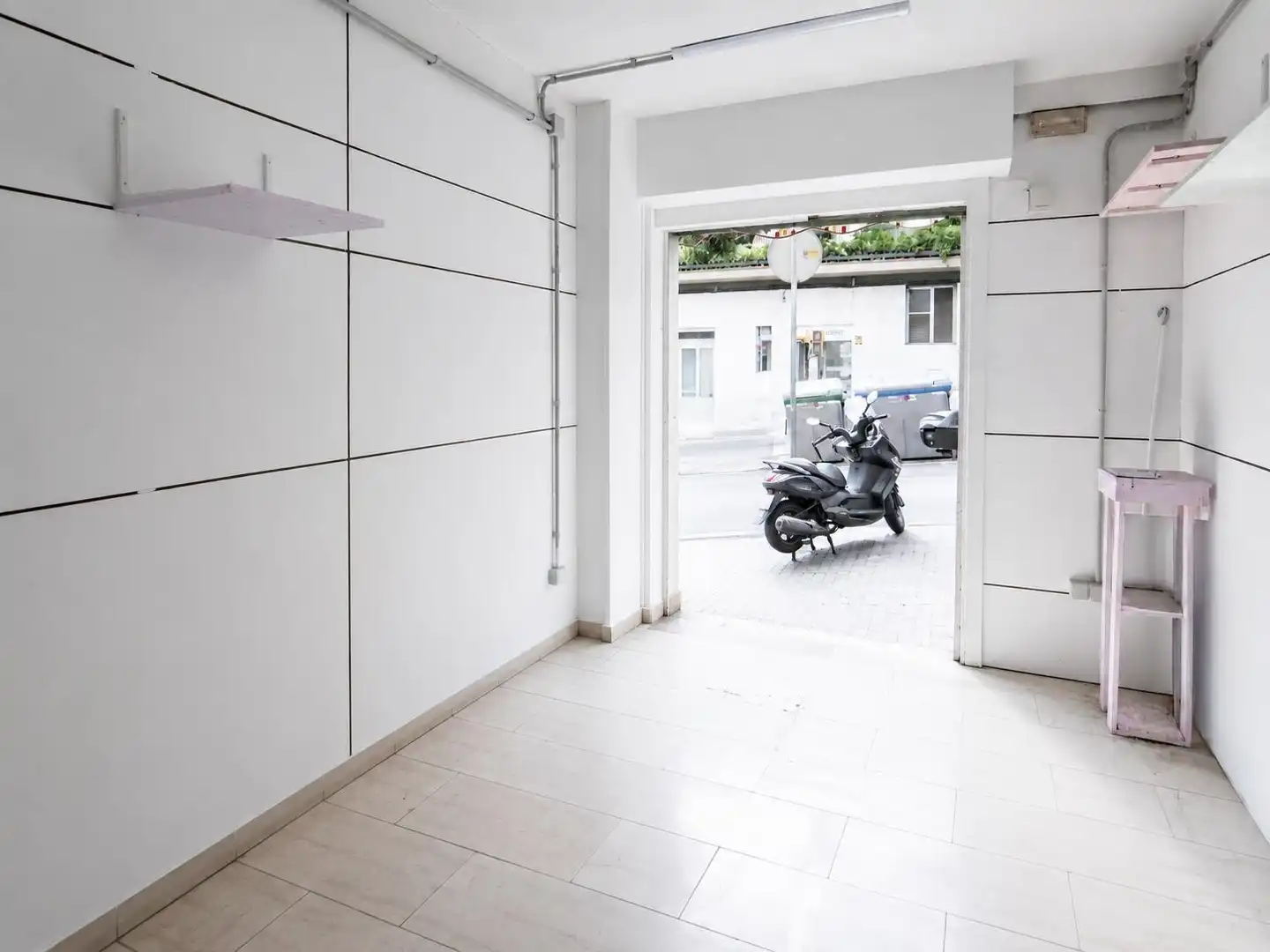 Business premises for sale in Carrer del Llobregós, imagen 9