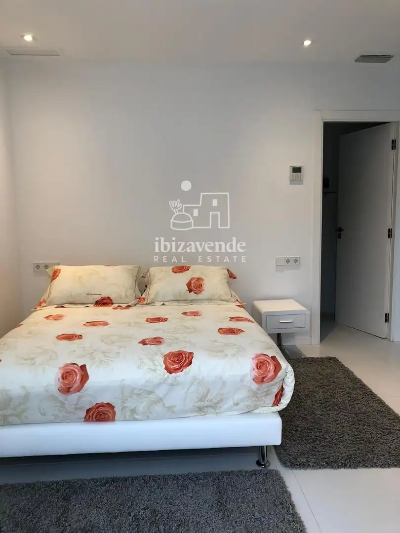 Habitación de Dúplex de alquiler en Santa Eulària des Riu con Aire acondicionado, Calefacción y Terraza