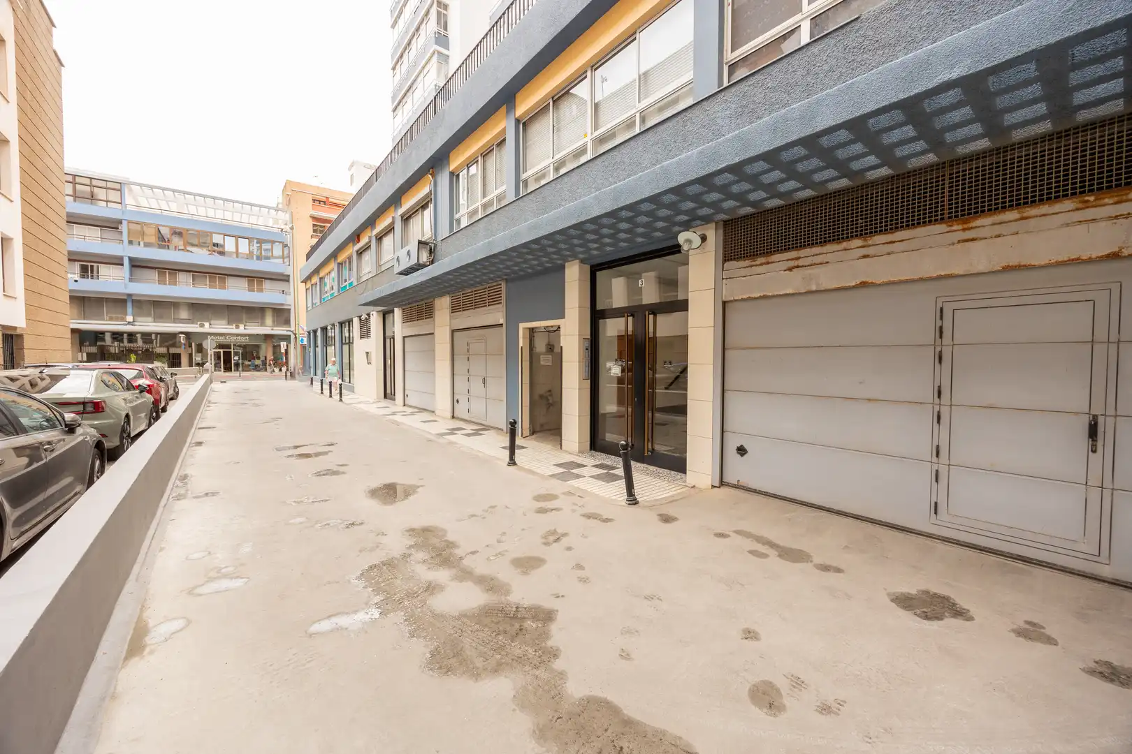 Vista exterior de Pis en venda en Las Palmas de Gran Canaria amb Moblat i Balcó
