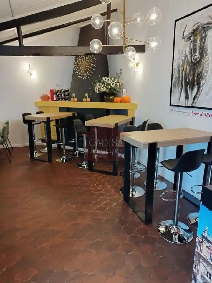 Local comercial en traspàs a San José - Parador - Zurguén, imagen 2