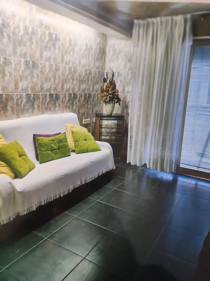 Habitación de Casa adosada en venta en Pineda de Mar con Terraza y Balcón